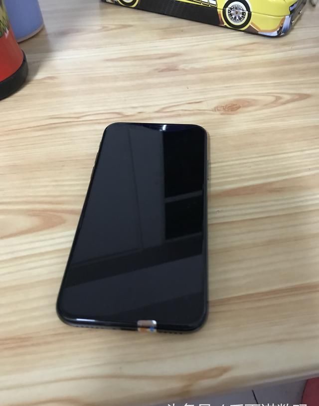 苹果iPhoneX黑色,5.8寸全面屏面部识别,你了解