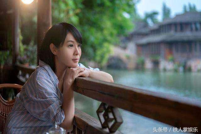 粉红女郎:五位美人,只有她还单身,其余四个已当妈娃子都很大了