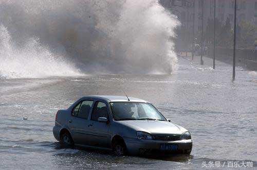 台风艾云尼第三次登陆,广东阳江再遭狂风暴雨