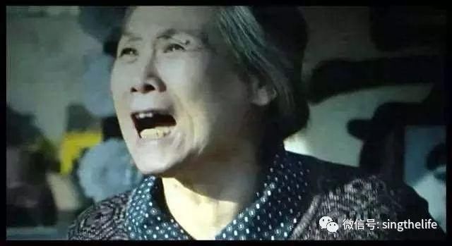 《我不是药神》里的老奶奶原来是《河神》里的