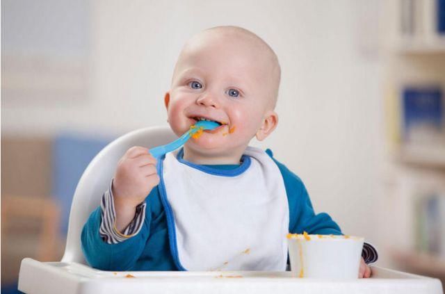 0-1岁宝宝大脑发育黄金期,辅食里千万别忘加这