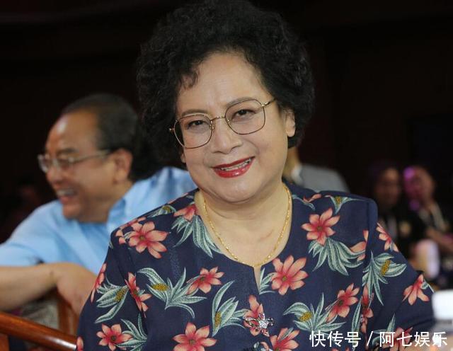 "悟空"和"观音"时隔多年合影,网友:75岁的左大玢这么年轻?