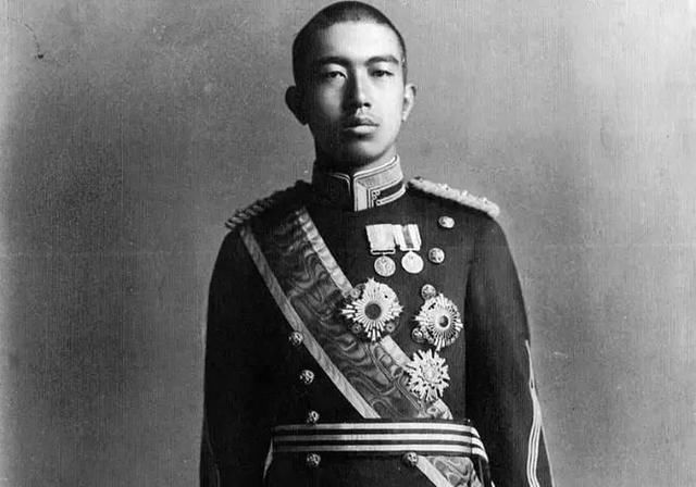 是韩国国父,在中国流亡27年,曾策划刺杀日本天皇