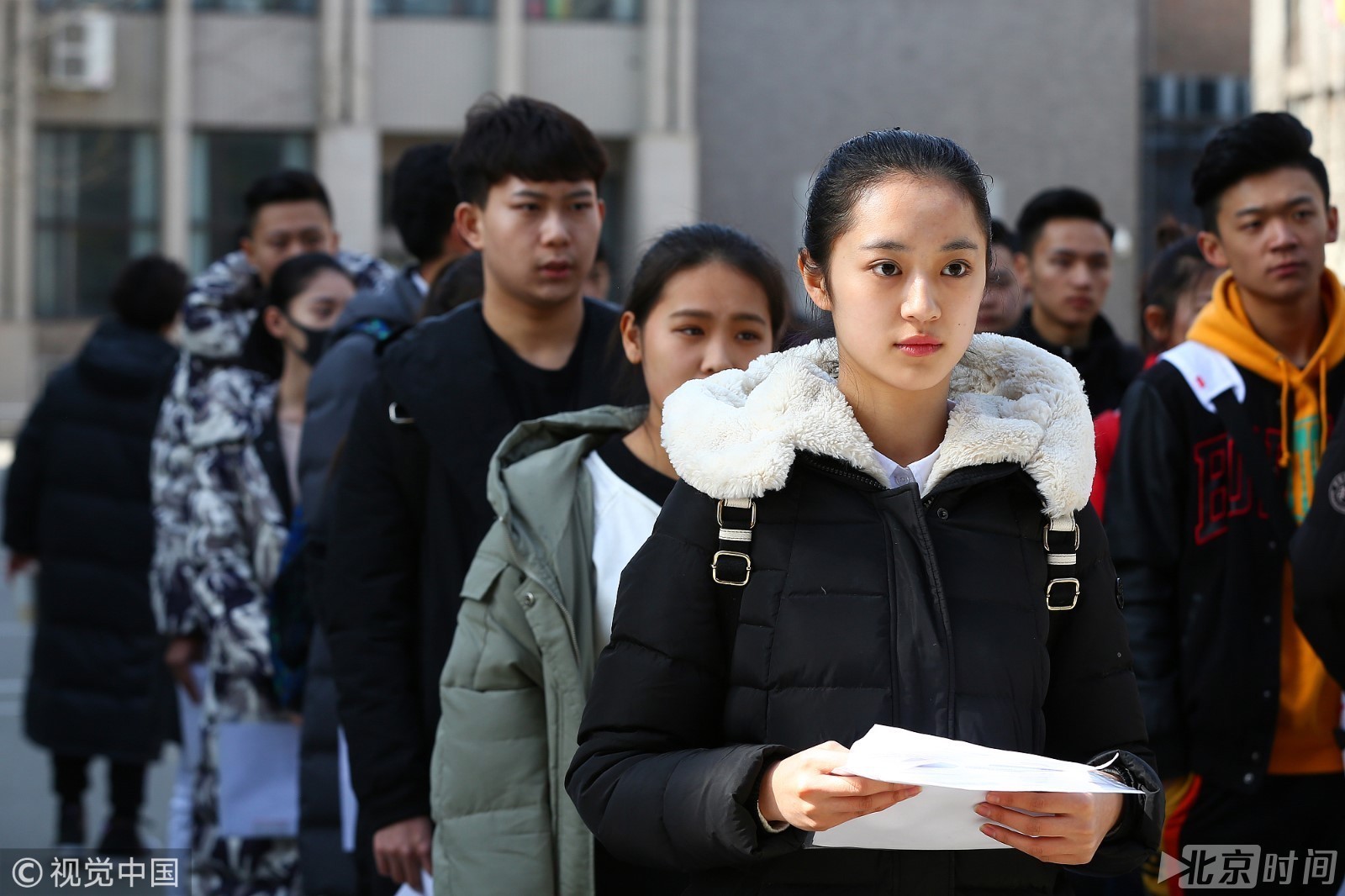 中戏艺考生俊男美女云集 报考人数创历史新高