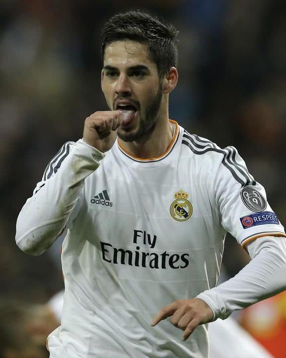 皇马和c罗为什么一个肯卖一个要走?