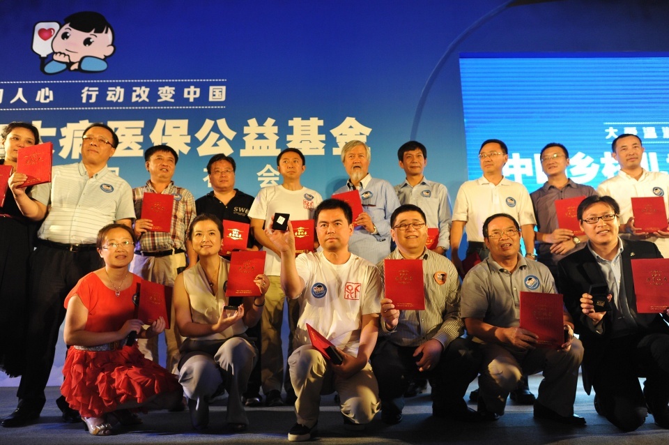政协委员丁洁：应将乡村儿童大病医保模型纳入健康扶贫