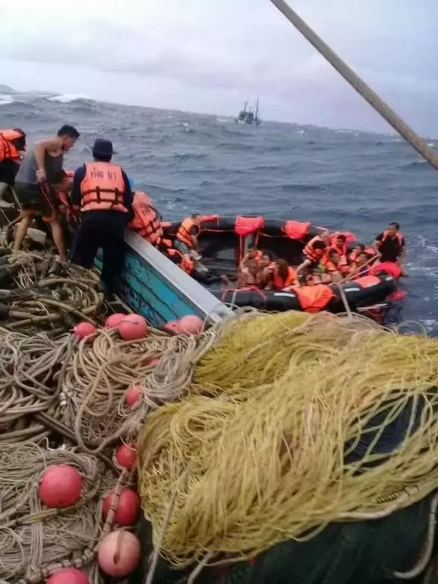 1名中国游客溺亡,约50名中国游客失踪