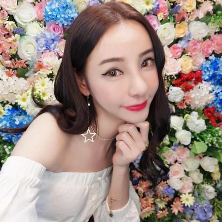 台网红kiwebaby赴韩整容失败 脸肿2倍大过关被卡