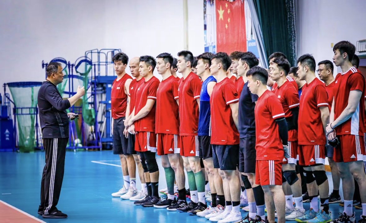 中国男排出征热身赛17人名单出炉