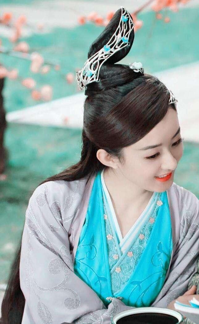 李易峰合作了那么多的女演员, 只有她被吐槽最