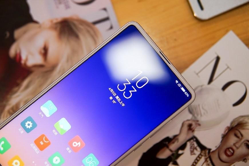 小米新机再遇习惯性尴尬,雷军也无奈,真的不是