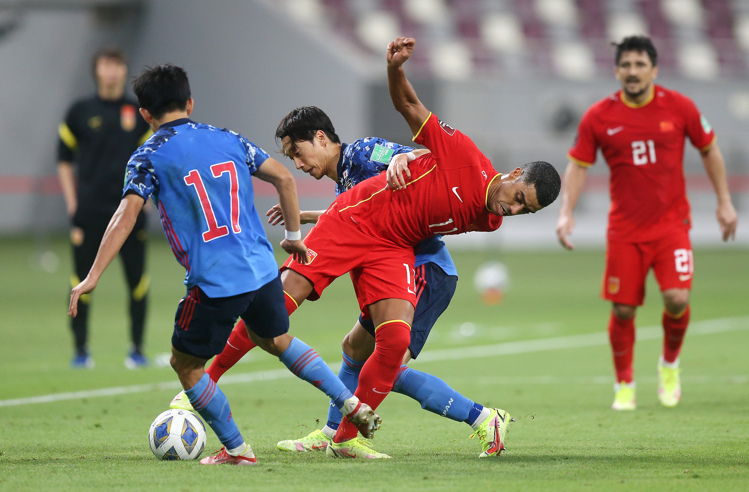 世预赛12强赛第二轮 中国队0-1不敌日本队