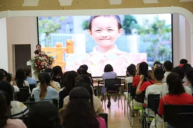 宝妈宝爸看过来,幼师与宝宝们的暖心故事是否