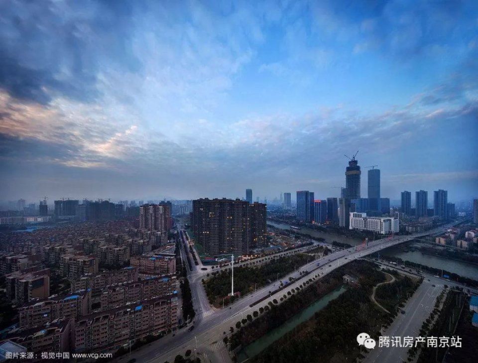 扎心了!100万在南京付个首付,还是回老家买套