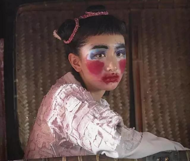 《奇门遁甲》柳岩大鼻毛梗致敬星爷,原来徐克