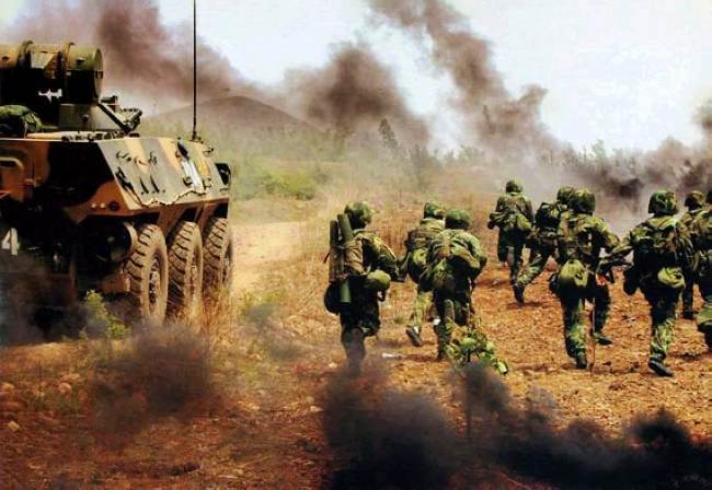 到底谁更能打?看中美步兵班火力哪家强