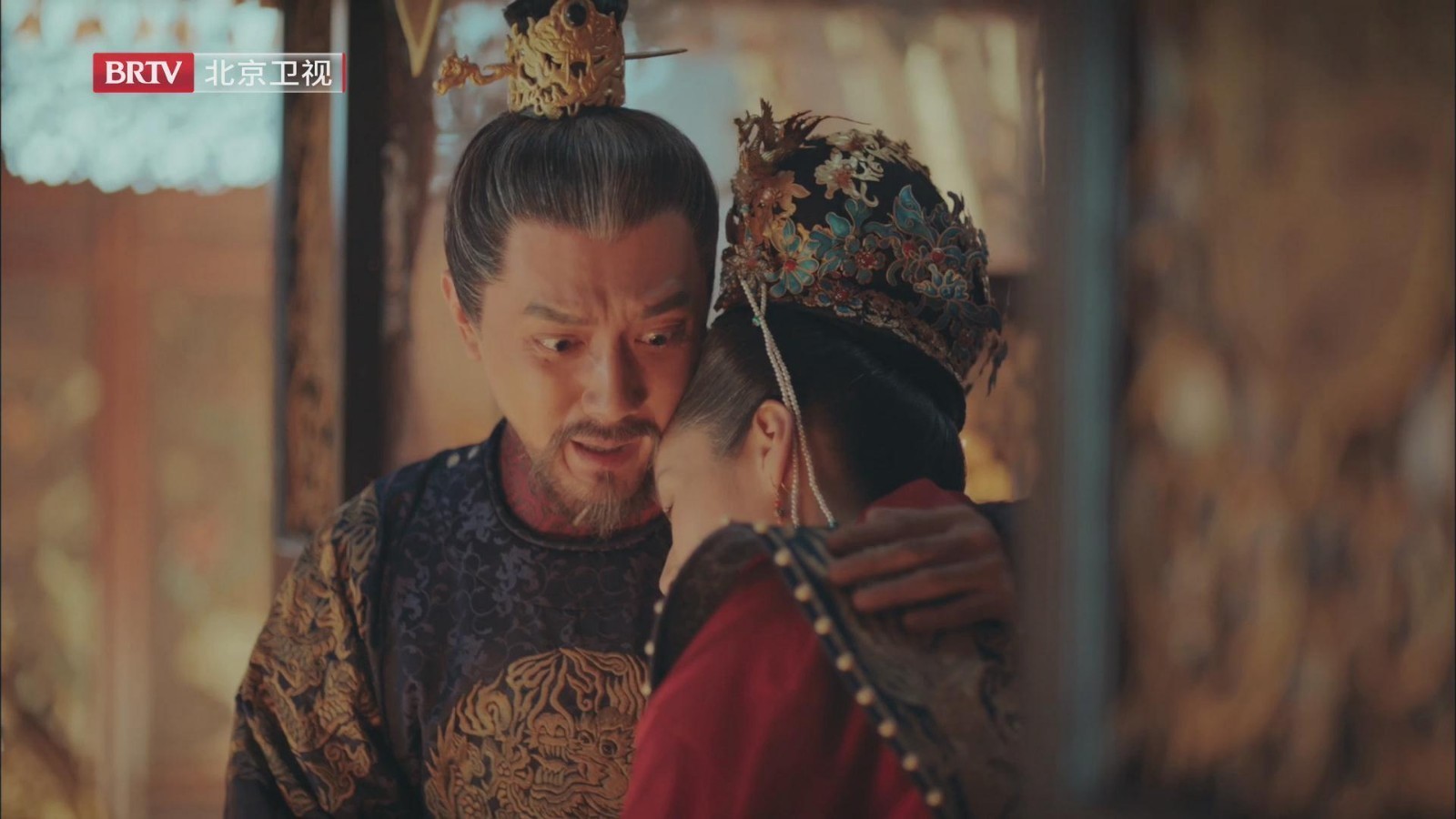 徐妙云依偎朱棣身旁 追忆幸福往事 徐妙云依偎朱棣身旁 追忆幸福往事