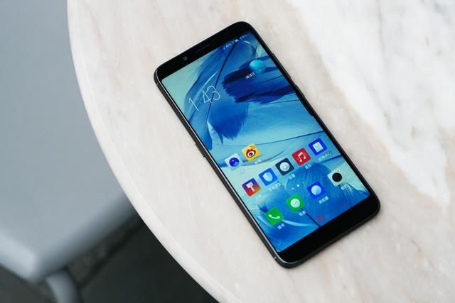 努比亚V18之存在即合理:可能4000毫安大电池