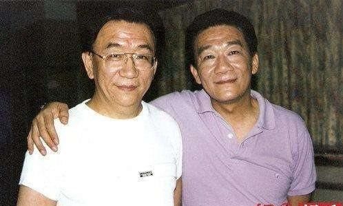 侯耀华侯耀文书法:风格不同,网友说:这是各行其