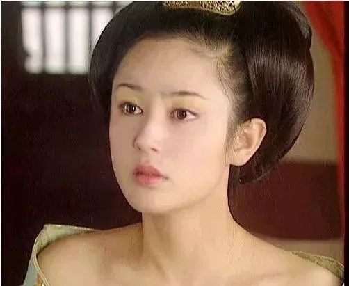 看完陈红年轻时照片,终于知道为啥她和许晴并