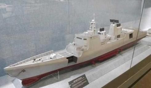 052E型导弹驱逐舰来了:排水量超8000吨,全面