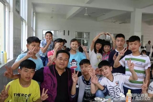 南阳市社区志愿者协会优秀理事张桂