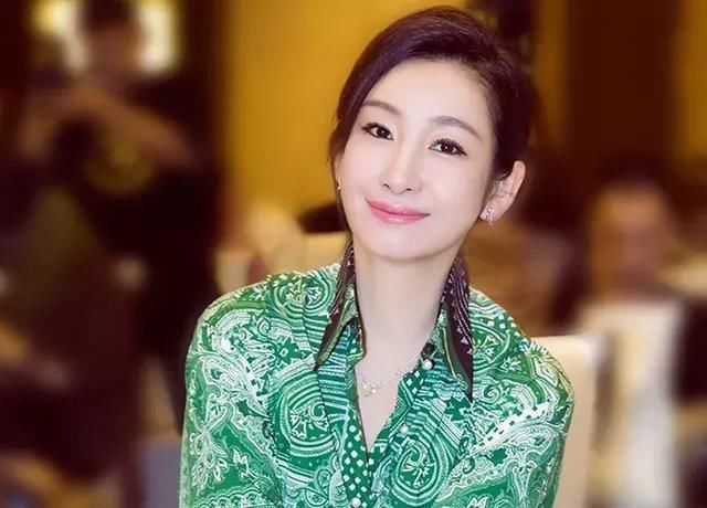 星教你秒变撩人小仙女,明星短发风,迪丽热巴迷