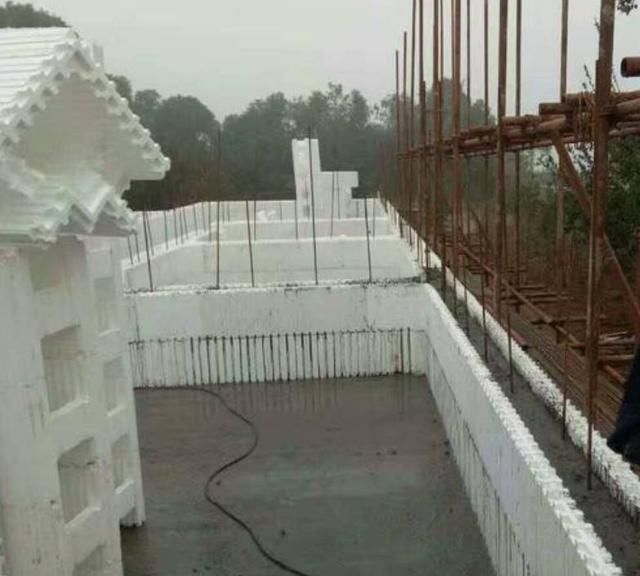 农村在建的泡沫房是什么?有危害吗?今天算是