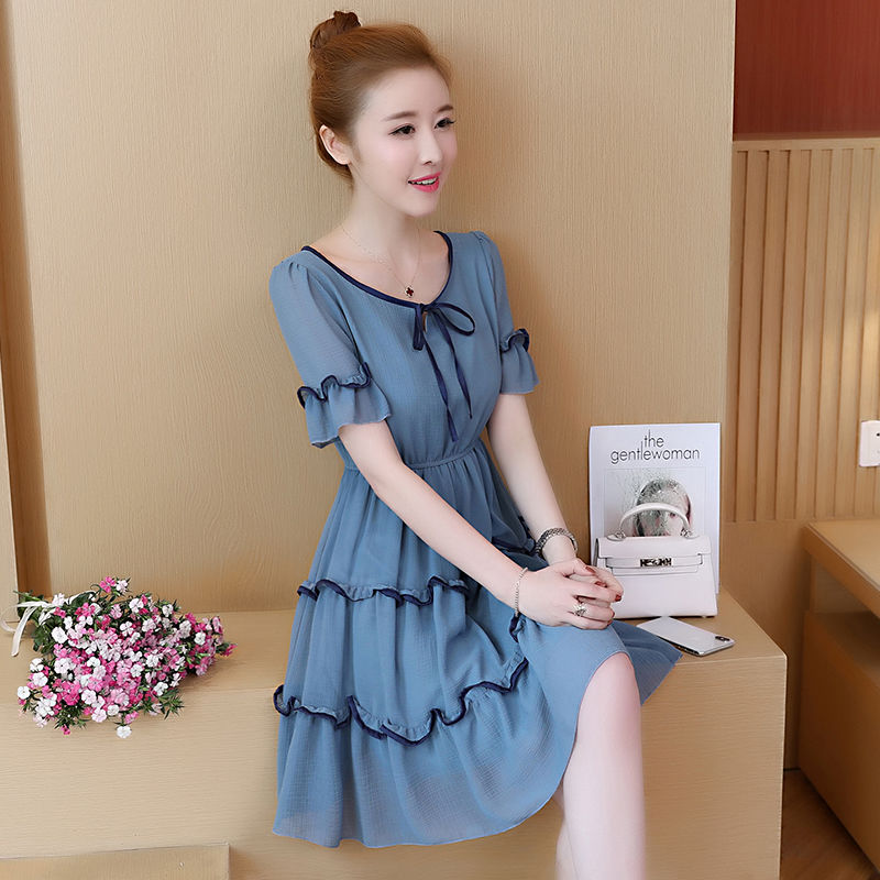 小个微胖阿姨穿上蛋糕裙,显瘦又有仙气,简直