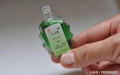 男人睡觉前,不妨将风油精滴在肚脐上,身体会悄