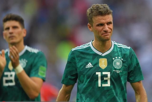 德国小组赛出局,创造新耻辱历史,勒夫抠鼻无奈