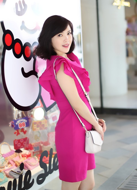 都市剧《爱来的刚好》热播 李梓瑜饰演优雅女厂长