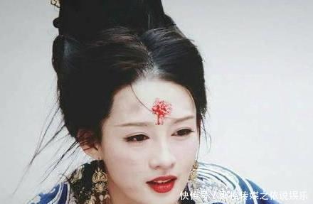 李沁的古装造型真的倾国倾城,楚楚动人,网友:太