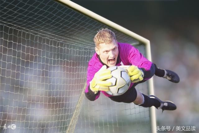 他是世界五大球王里的唯一中国人,多次带领中