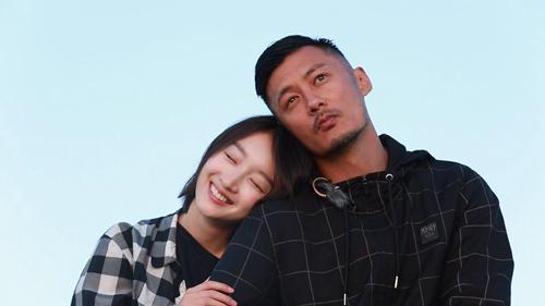 翻版杨幂算什么,你看过翻版的陈奕迅和郭碧婷同款吗?