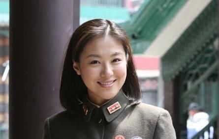 官》中饰演柳絮儿,《潜伏》中的余则成未婚妻左兰,《金婚》中的李天骄