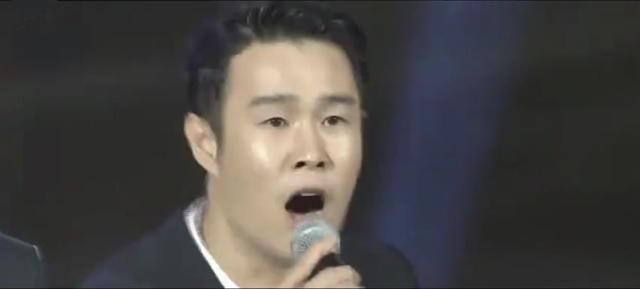 小沈阳微博之夜登台无人鼓掌当场发飙大吼 邓