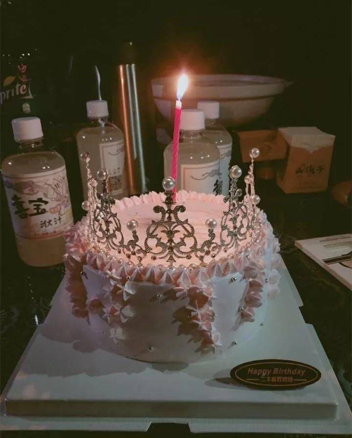 每生产一支口红,就有一只狗失去小丁丁,没有买