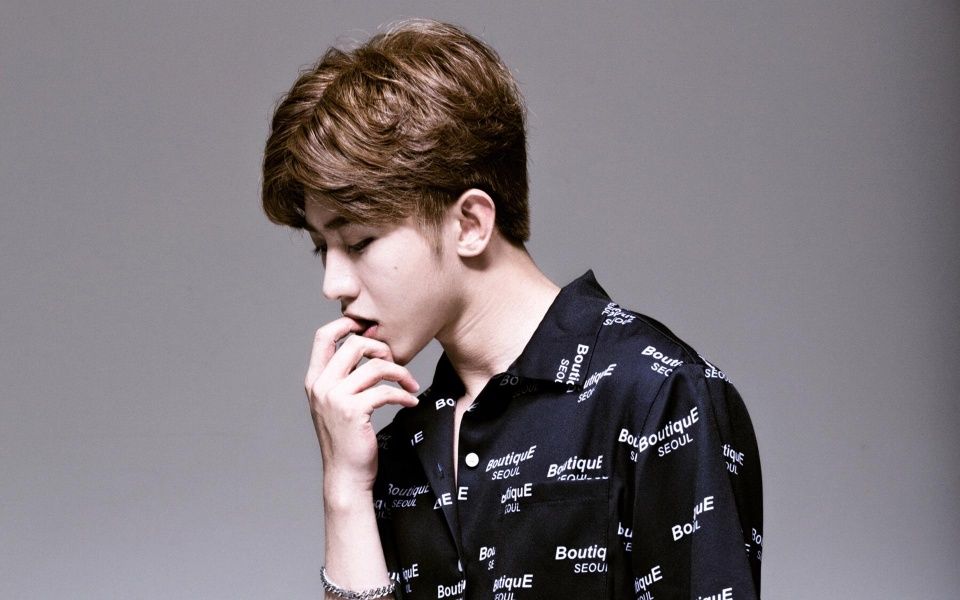 蔡徐坤过安检牛奶被扣!表面大佬,实则没断奶的