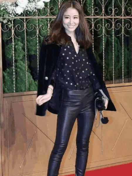 杨幂穿皮裤对A、苍老师穿皮裤对9、迪丽热