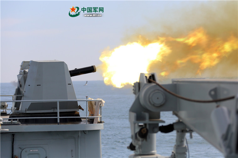 火力全开!北海舰队宜昌舰实弹射击训练