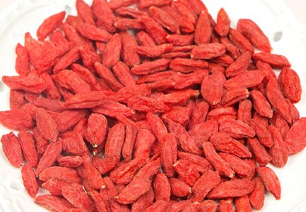 枸杞男人可以经常吃吗 男性一天吃多少枸杞