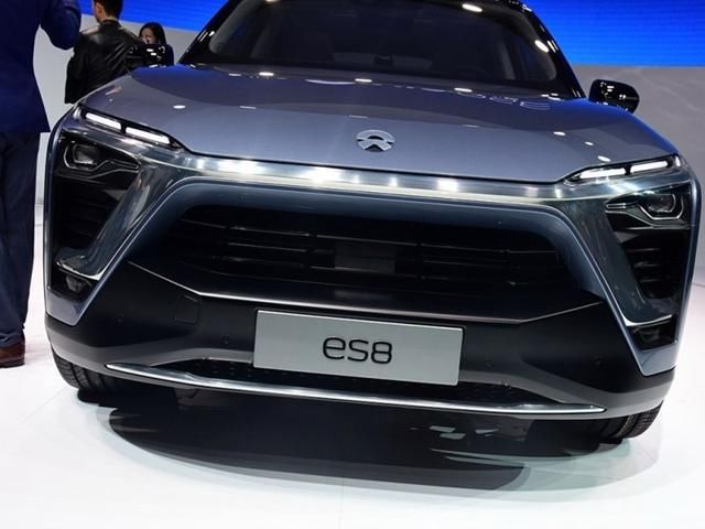 除了传统燃油车,赶在年底之前刚刚上市的蔚来es8也是
