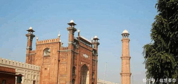 一万人民币, 在巴基斯坦能待多久 说出来你都不