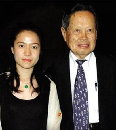 杨振宁太残忍,翁帆真可怜,遗产分配成闹剧,难道