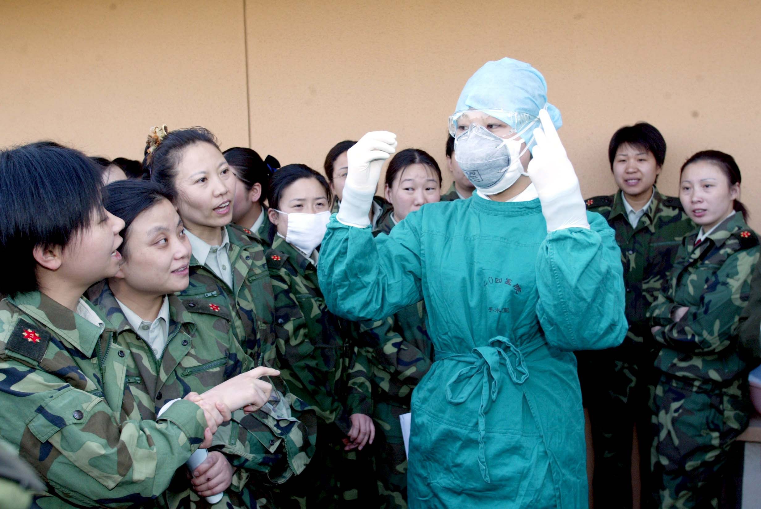 抗击非典14周年影像记忆:那些我们或已遗忘的瞬间 抗击非典14周年影像记忆:那些我们或已遗忘的瞬间