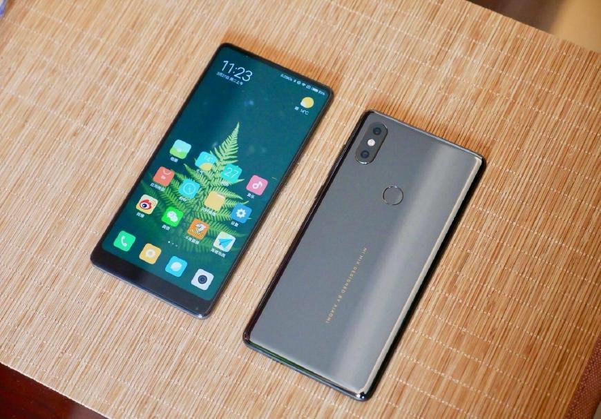 8G运行内存,第一款远超iPhone,超高颜值,很实