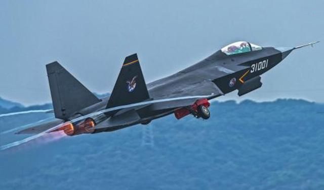 新超材料出现,未来歼20隐身超越F22