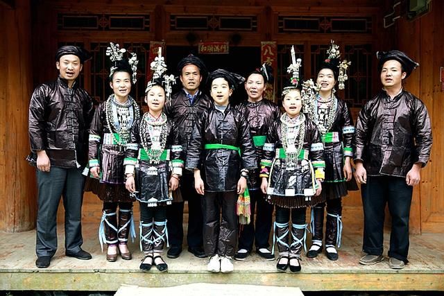 美全国最美家庭事迹展播用侗族大歌歌唱幸福生