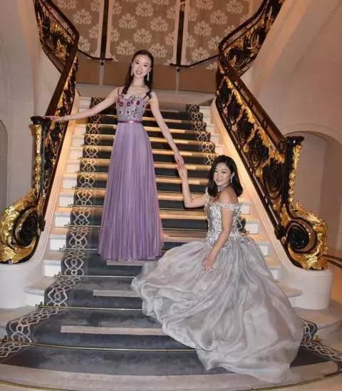 世界顶级舞会,各国名媛集聚!可为什么伊万卡和